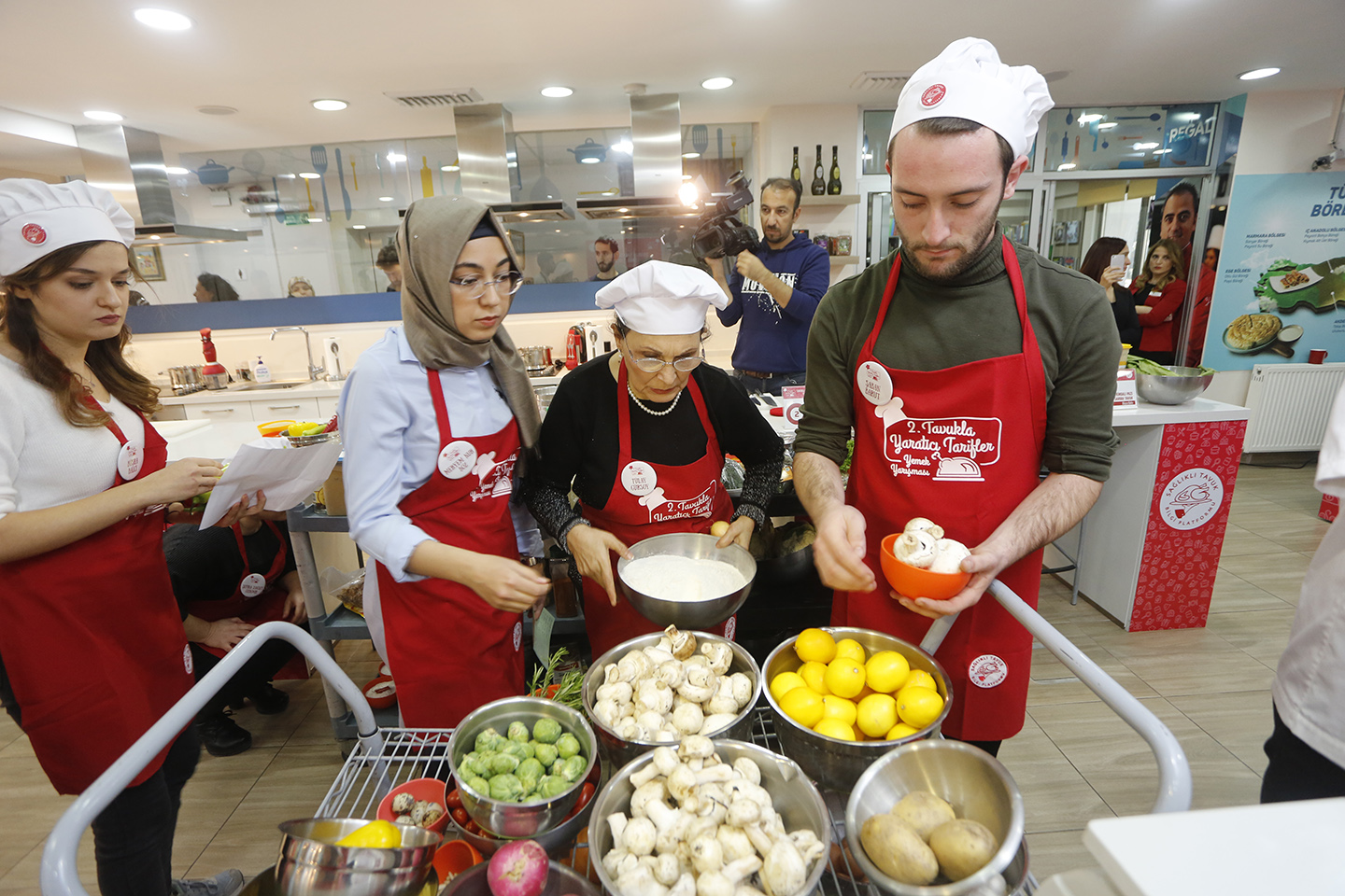 Tavukla Yaratıcı Lezzetler Yemek Yarışması Finalli EKS Mutfak Akademisi 2